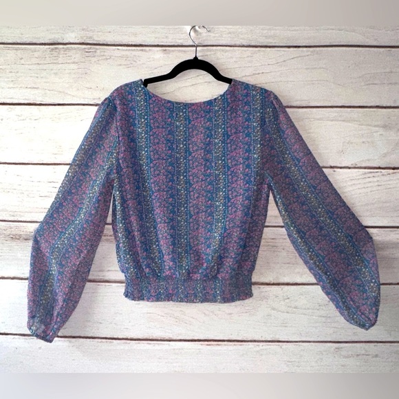 Jopra Floral Surplice Blouse – Size Large
Office Church Dressy Vacation - Picture 2 of 6